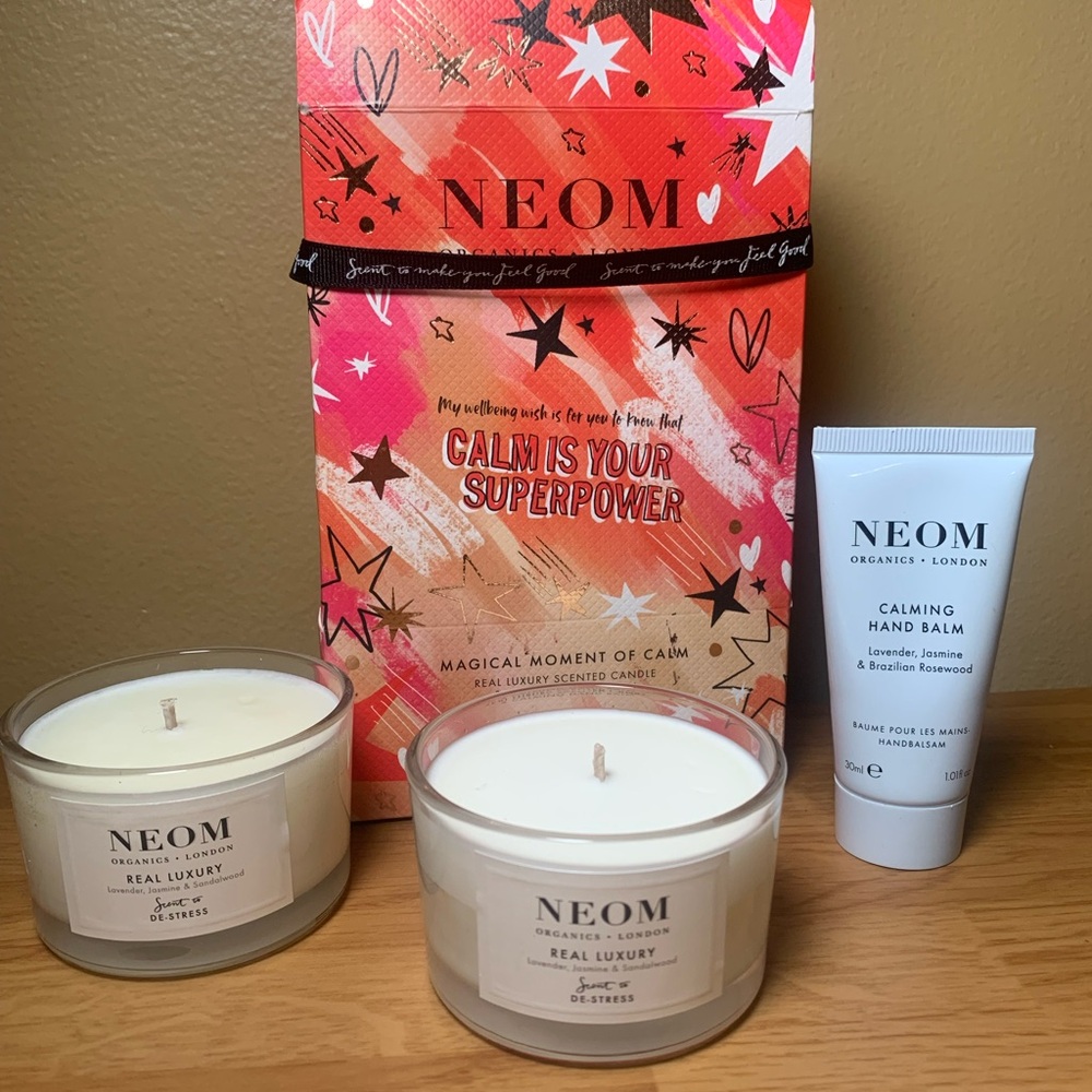 NEOM 3 pc Gift Bag - 2 2.6 oz Candles & 1 oz Calming Hand Balm All New